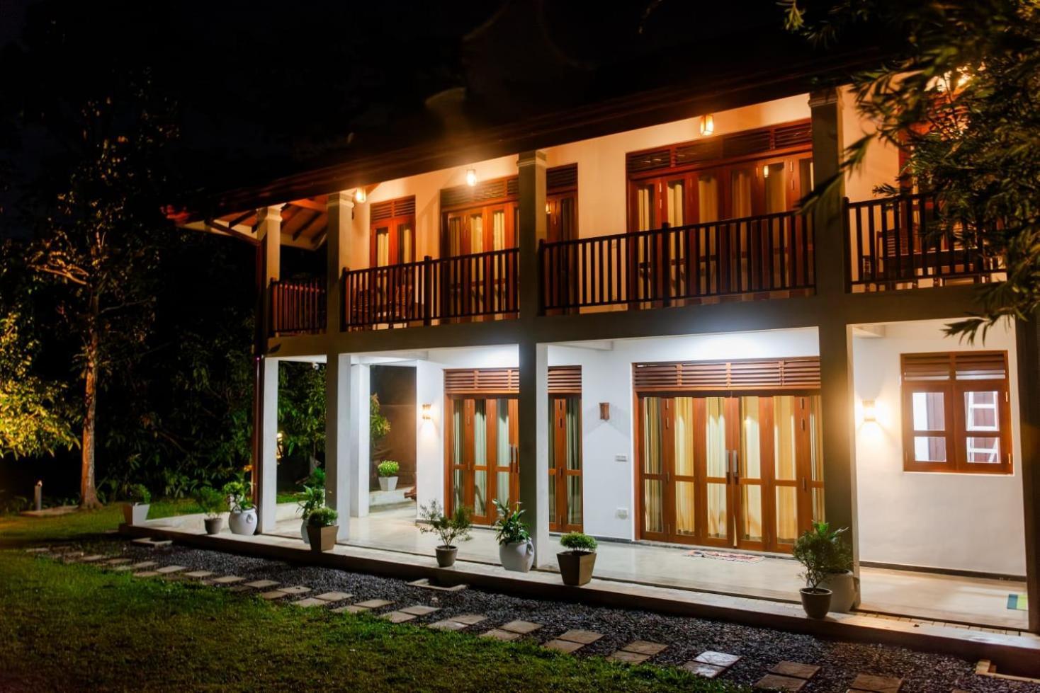 Villa Arana Bentota Bagian luar foto