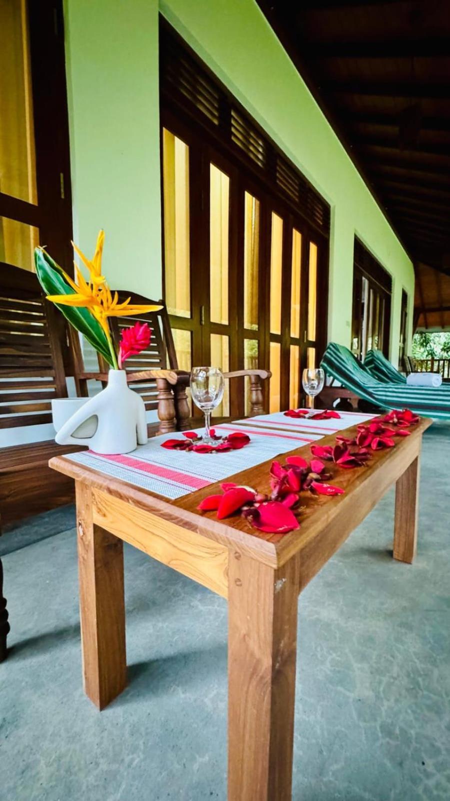 Villa Arana Bentota Bagian luar foto